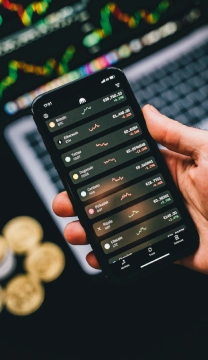 Forex and currency market trading on global online trading app and platform